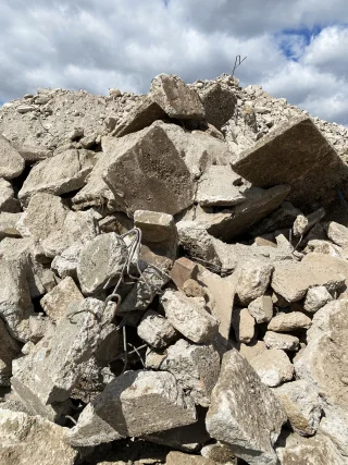 Beton in Übergröße / stark bewehrt