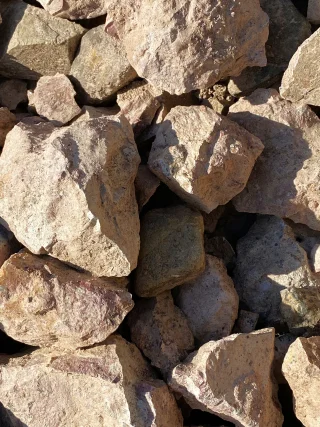 Betonbruch unbewehrt (max. 80 × 80 × 30 cm)